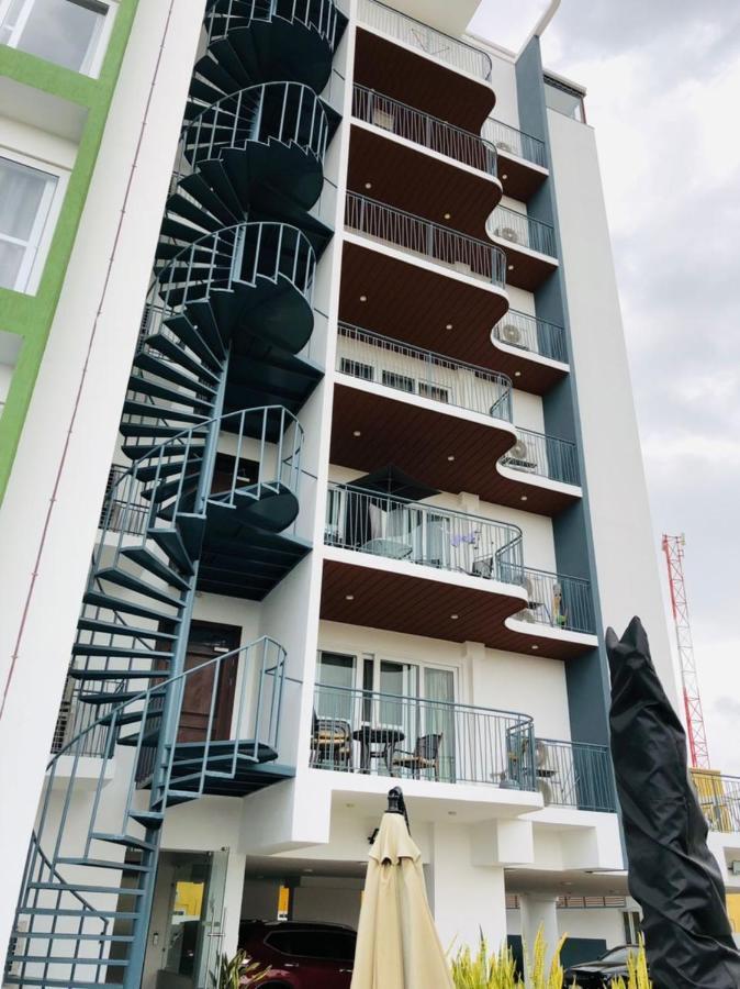 Premier Executive Apartment - The Ivy, East Legon Accra Extérieur photo